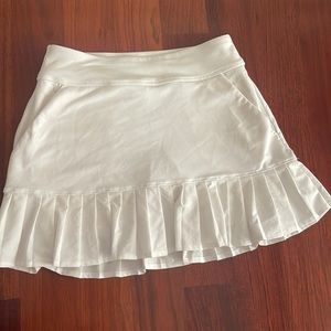 Youth Medium Under Armor Golf/Tennis skirt.